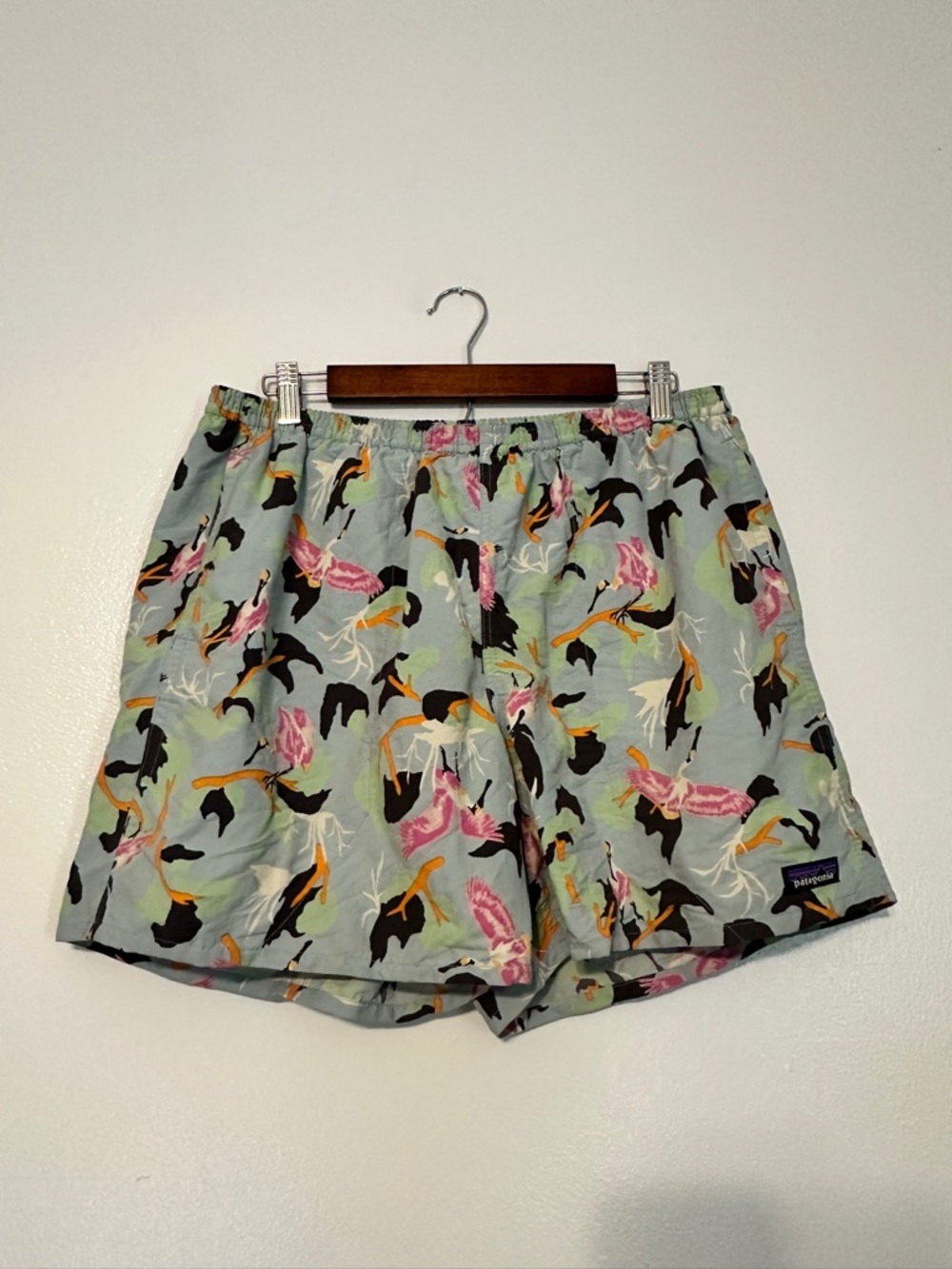Patagonia Baggies Men’s Swim Shorts Blue Green Spoonbill Bird Print Lined Large - Picture 2 of 7